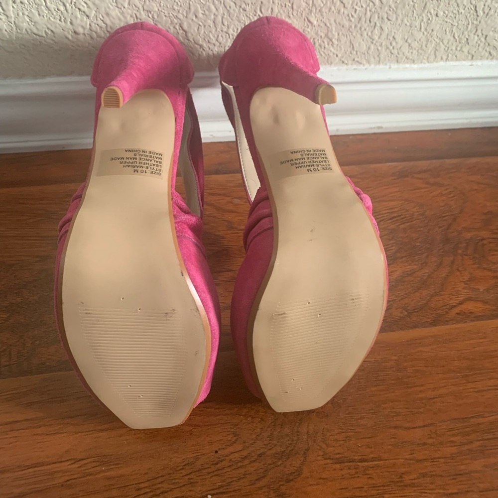 Pink suede heels - Picture 4 of 4